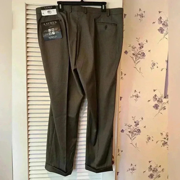 NWT Lauren Ralph Lauren Ultraflex Pants in Taupe 44Wx30L - Picture 3 of 6